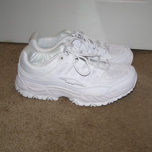 Ladies size 9 AVIA White Sneakers WORN ONCE! - Picture 4 of 10